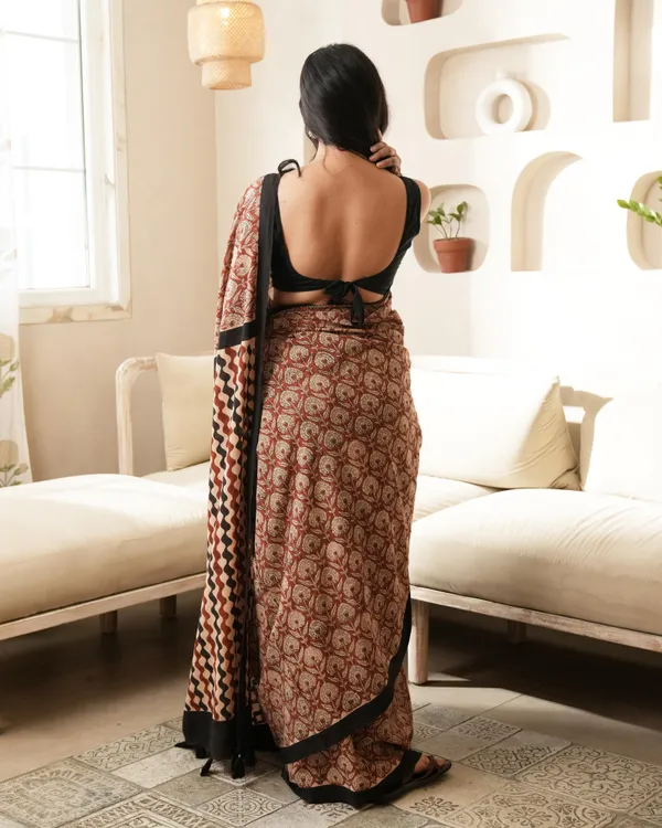 Red_Cotton_Floral_Print_Mulmul_Saree_For_Women